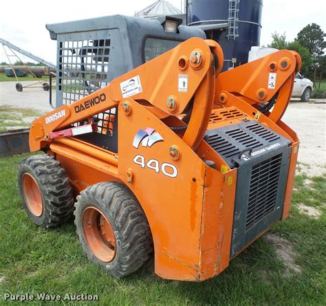 doosan daewoo 440 plus skid steer|doosan 440 plus specs.